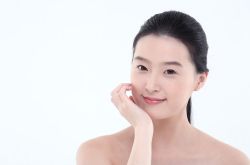 怎样美白脸部皮肤最快 皮肤就该这么清洁才干净