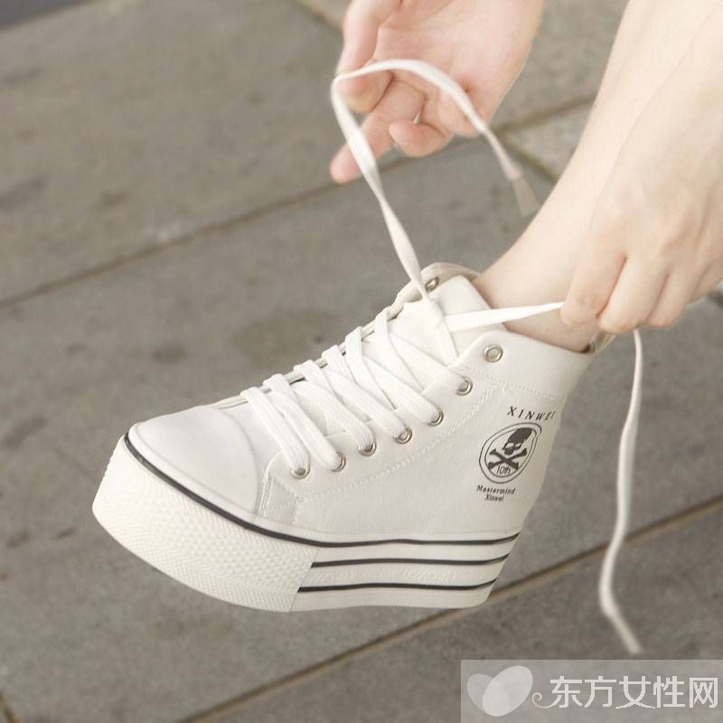 高帮帆布鞋鞋带系法 一鞋多穿的最佳穿法推荐