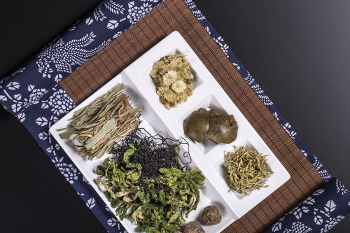 罗汉果泡水喝的功效有哪些 它为何如此受欢迎