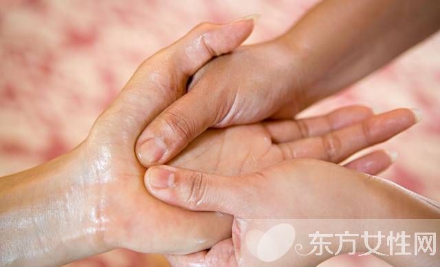 怎样保养手部皮肤 这些方法赶紧收起来哟