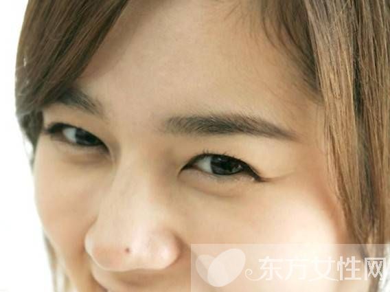 眼袋是怎么形成的 这些小妙招可以有效去除眼袋哦