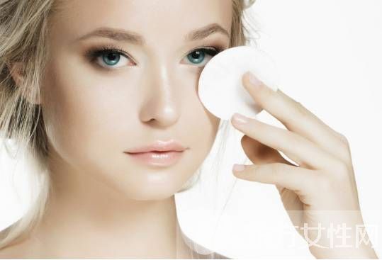 去角质的好处和坏处 如何正确去角质呢