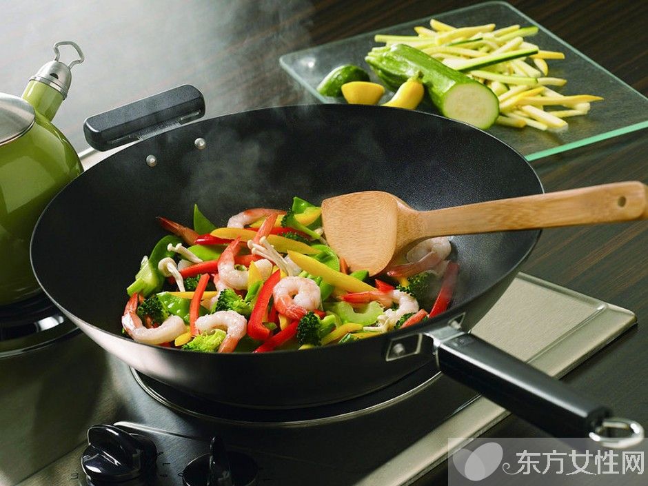 这四个炒菜习惯最易致癌 还不赶紧改