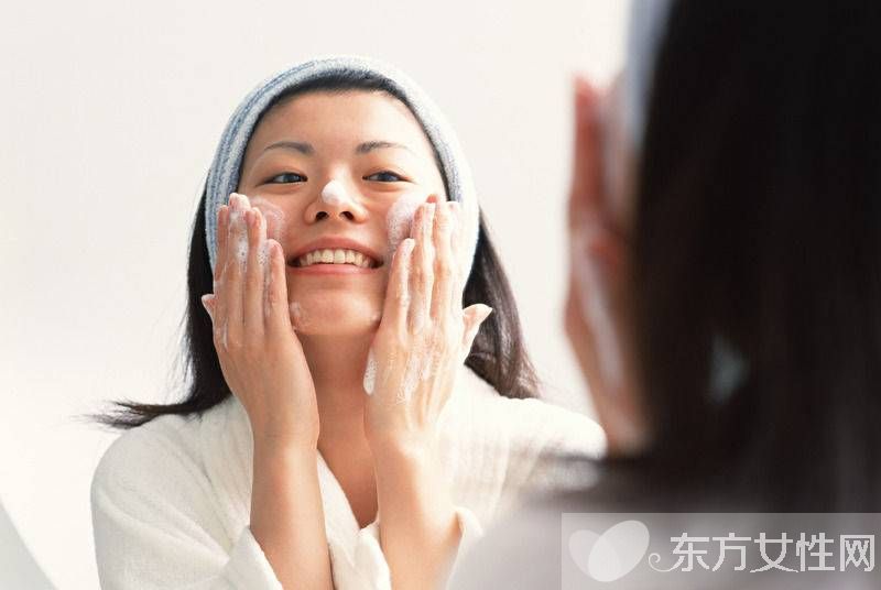 经常洗脸好吗 这样的洗脸方式才是对的