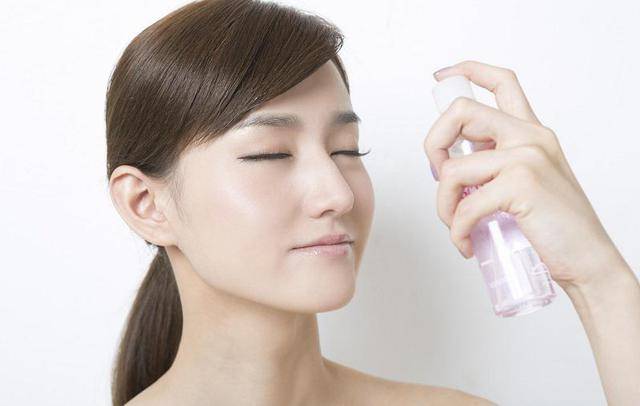 换季保湿如何做  4招护肤小窍门养出水润肌肤