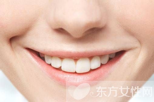 10招快速美白牙齿的方法 多吃含高维C水果也可美白