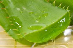 控油保湿食物推荐 做好这些再也不会油光满面了