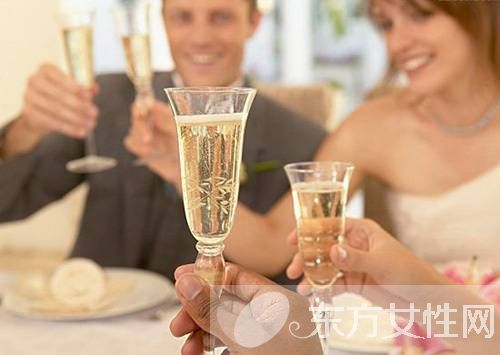 你须知晓的敬酒礼仪常识七要点