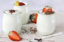 酸奶什么时候喝最好 喝酸奶有哪些注意事项