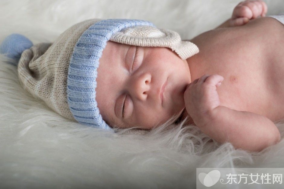 为什么新生儿睡觉会发出声音 这些情况需注意