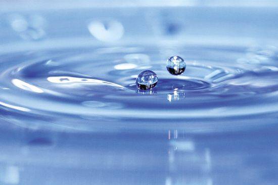 你还在喝桶装水 那么这些常识你一定要知道