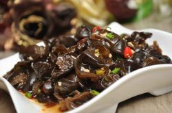 黑木耳的功效与作用 黑木耳的美味家常做法推荐