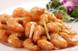 虾和什么不能一起吃 出现这些反应一定要及时就医