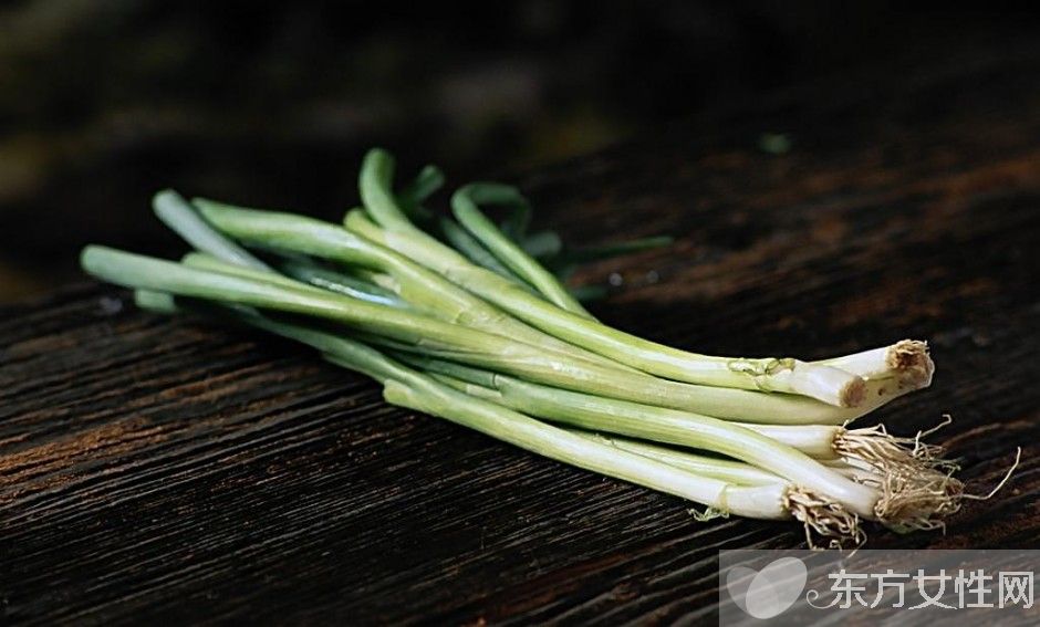 大葱的功效与作用 这些食物放在一起吃就遭啦