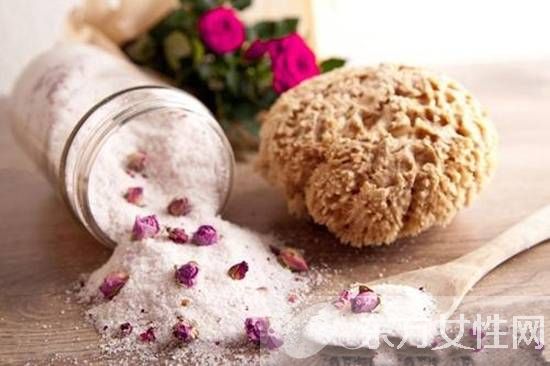 晒黑怎么快速变白 10个美白小偏方告诉你