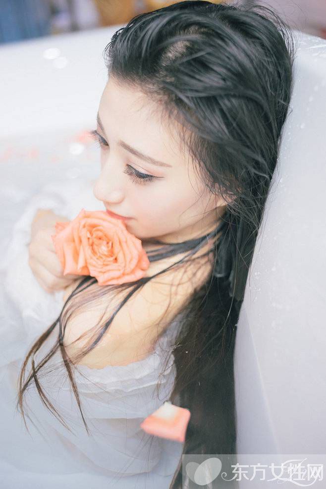 嘴周围肤色暗沉发黑怎么回事 三招教你轻松解决