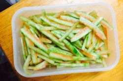 西瓜皮擦脸有什么好处 西瓜皮护肤效果居然这么好