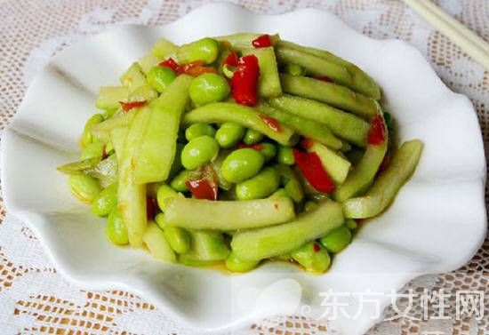 西瓜皮擦脸有什么好处 西瓜皮护肤效果居然这么好