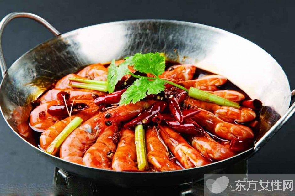 虾和什么不能一起吃 出现这些反应一定要及时就医