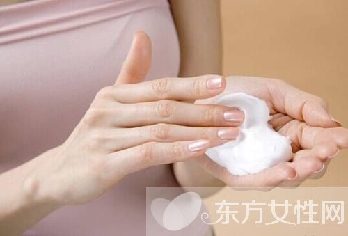 手部护理方法推荐　ＤＩＹ日常手摸制作方法推荐