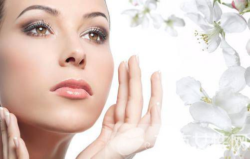 自制晒后修复面膜 晒后快速美白诀窍大公开