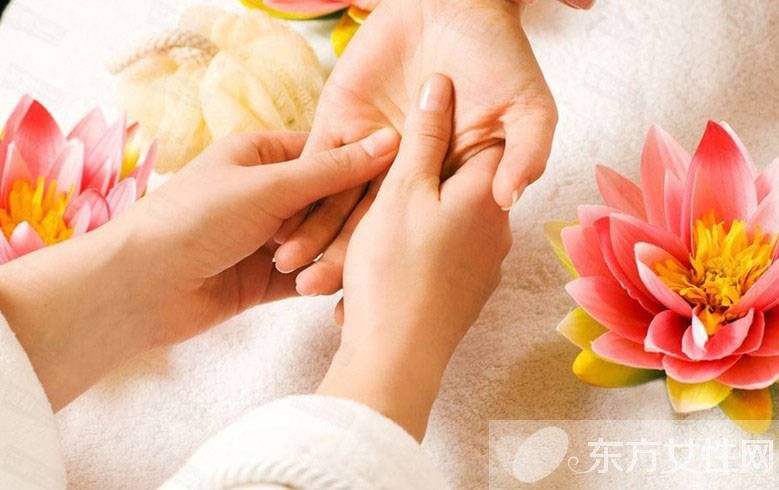 手部护理方法推荐　ＤＩＹ日常手摸制作方法推荐