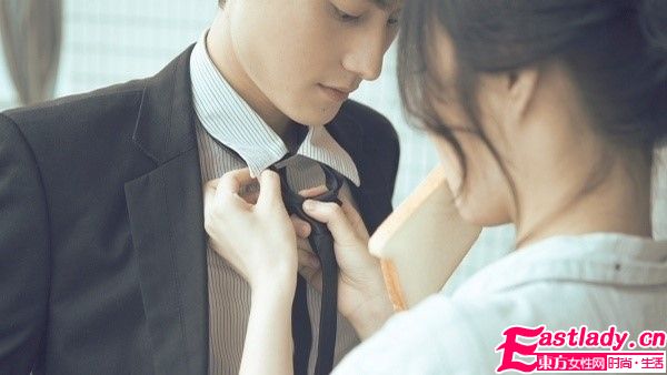 领导很热情 我想被他 潜规则