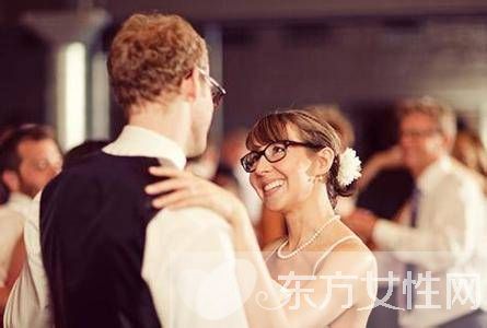 男人爱你的10种表现 从这些可看出他爱不爱你