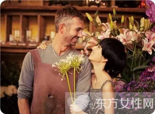 男人爱你的10种表现 从这些可看出他爱不爱你