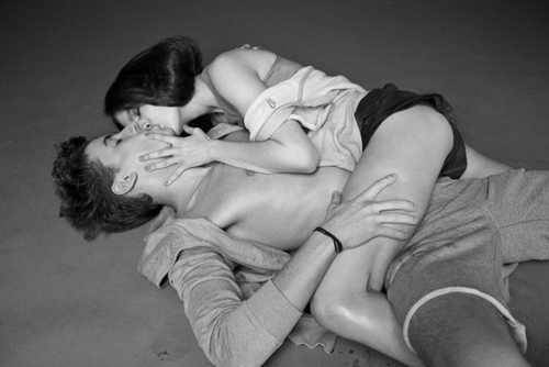 4种不同的做爱姿势 带来全新性爱激情