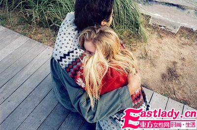 让小秘书头痛的一群色领导