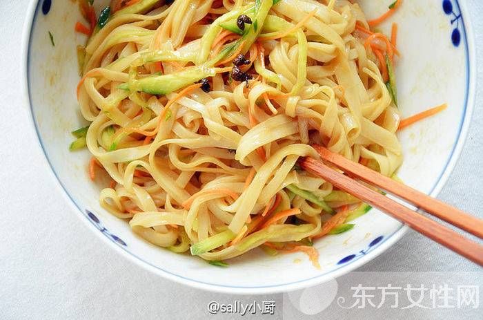 凉拌面的家常做法 让美味停不下来