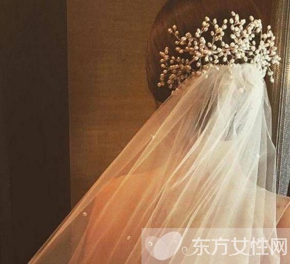 《蓝色海洋的传说》全智贤同款新娘发型推荐