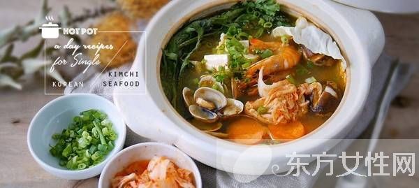 韩式泡菜海鲜锅 谁说不能一个人吃火锅