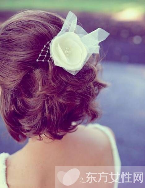 短发新娘造型也很美 不信你瞧瞧