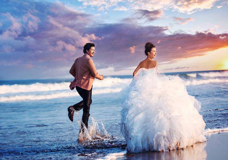 8款婚纱照创意造型 让你的婚纱照个性十足