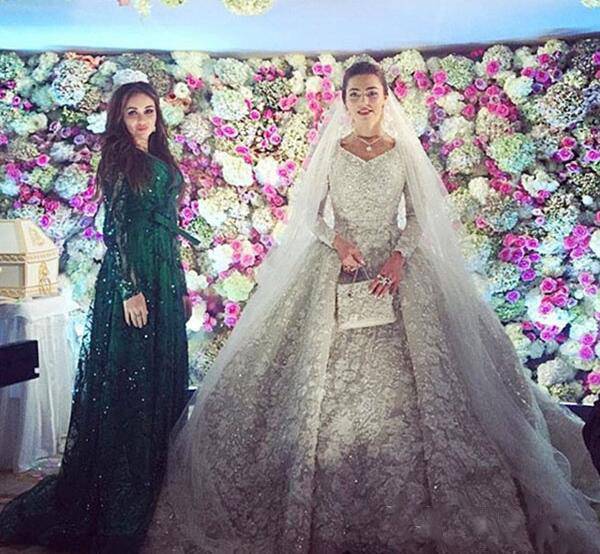 史上最 壕 婚礼现场曝光 新娘刚刚读大一