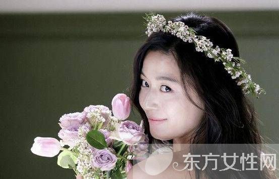 《蓝色海洋的传说》全智贤同款新娘发型推荐