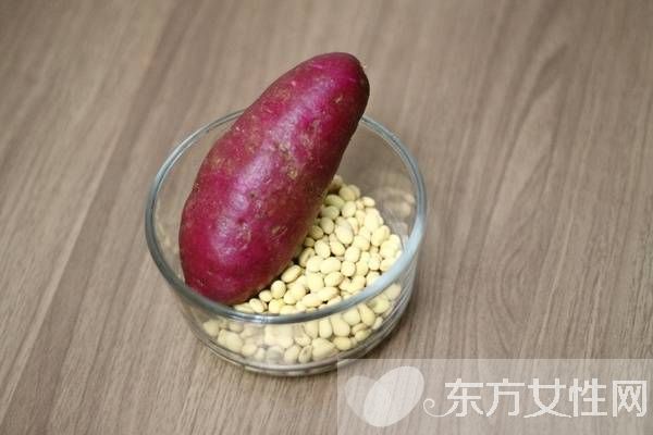 紫薯热饮的家常做法 黄豆与紫薯完美搭配