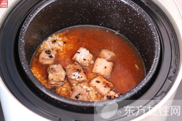 家常菜必备杀手锏 排骨蒸饭的做法