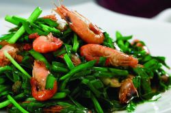 春天绝对少不了的美味 韭菜炒河虾