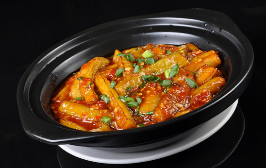 分享鱼香茄子的家常做法 美味易学人人爱