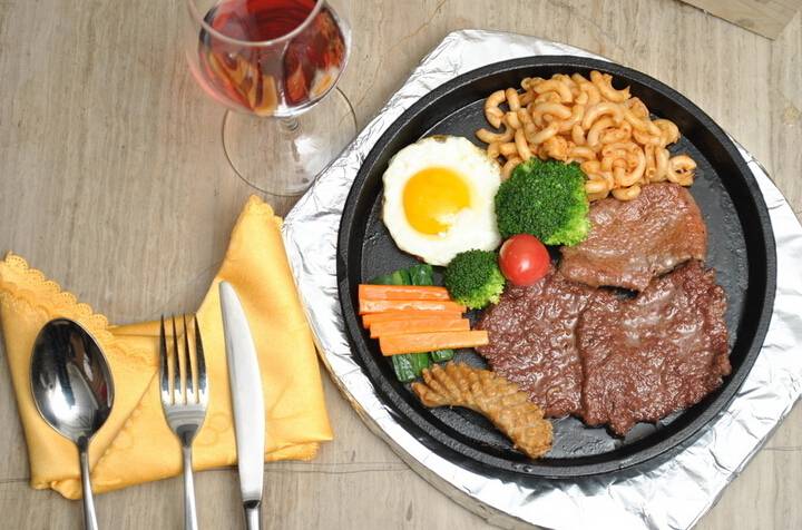 教你牛排怎么做才好吃 牛肉暖胃又含铁好处多