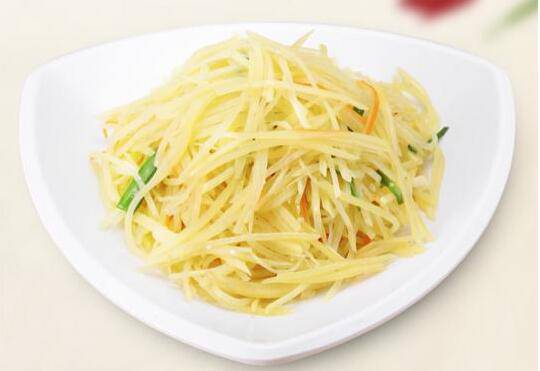 炒土豆丝的做法 揭如何炒土豆丝不粘锅