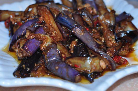 分享鱼香茄子的家常做法 美味易学人人爱