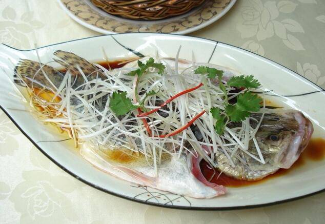 清蒸鱼怎么做最美味 探究鱼的营养价值