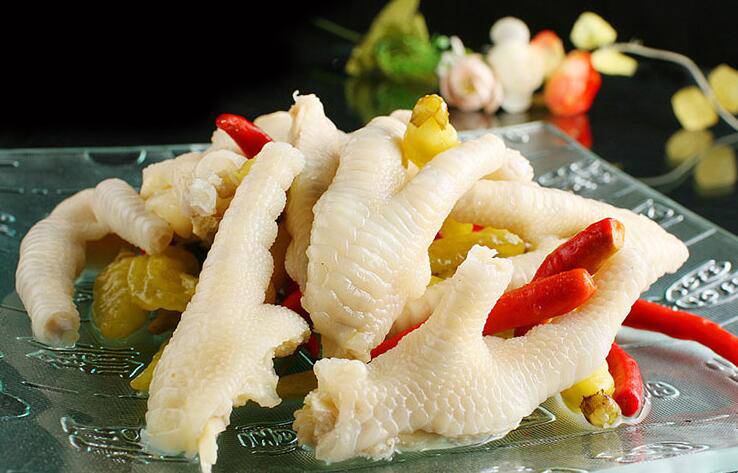 泡鸡爪的美味做法 鸡爪的营养禁忌有哪些