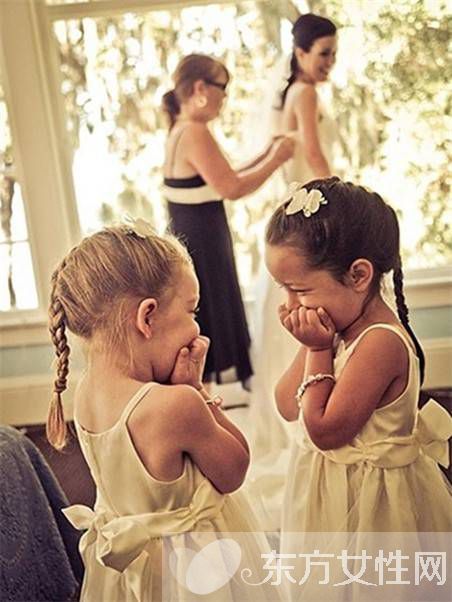 可爱童话风婚纱照赏析 婚纱礼服应该怎么选