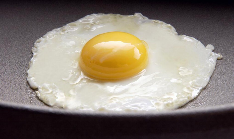 荷包蛋怎么煎不粘锅 荷包蛋做法大全