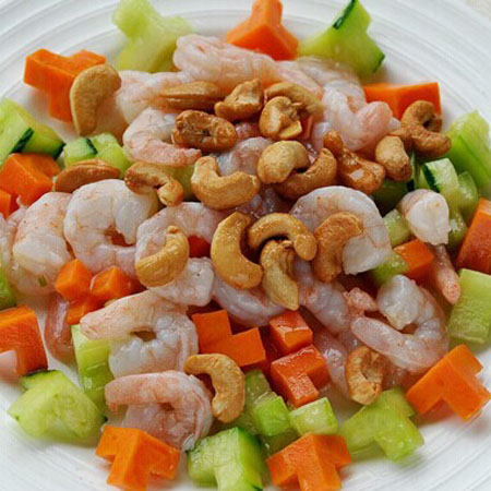 西芹腰果虾仁的做法 这样做才好吃